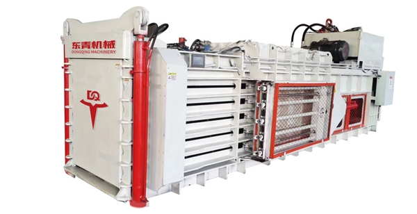 大型帶門全自動(dòng)打包機(jī)